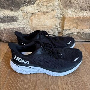 🔥HOKA🔥women’s back sz9 Clifton 8 Price Firm !